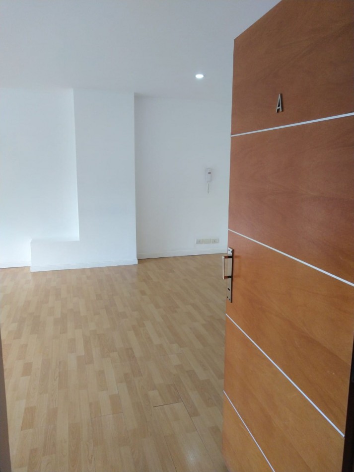 ALQUILER OFICINA COMERCIAL - Plaza Mitre - Mar del Plata