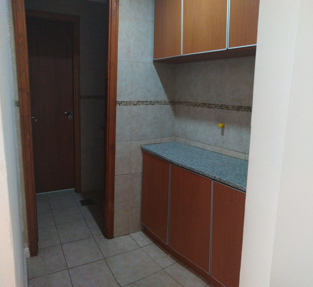 ALQUILER OFICINA COMERCIAL - Plaza Mitre - Mar del Plata