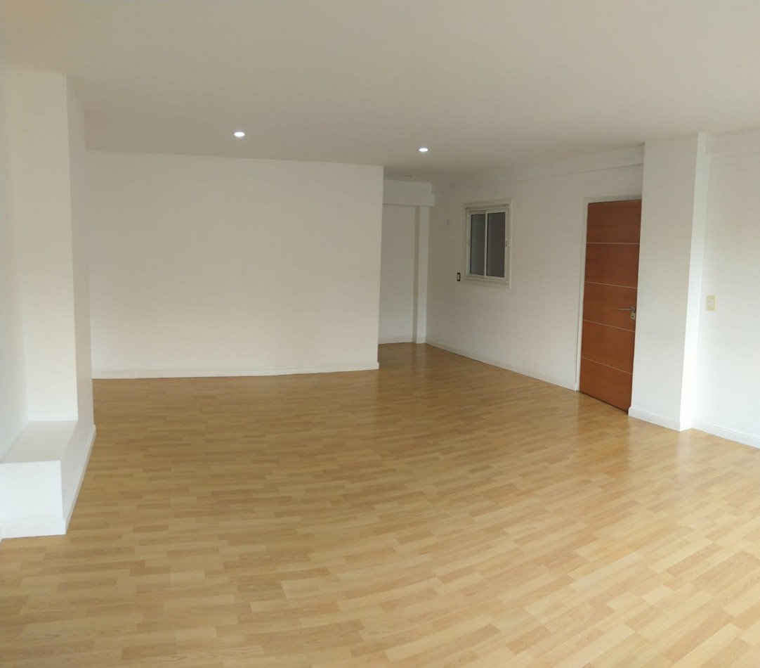 ALQUILER OFICINA COMERCIAL - Plaza Mitre - Mar del Plata