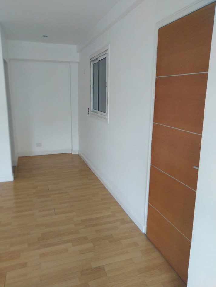 ALQUILER OFICINA COMERCIAL - Plaza Mitre - Mar del Plata