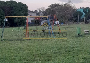 VENTA DE LOTE BARRIO ACANTILADOS SUR  -  270 M2. 